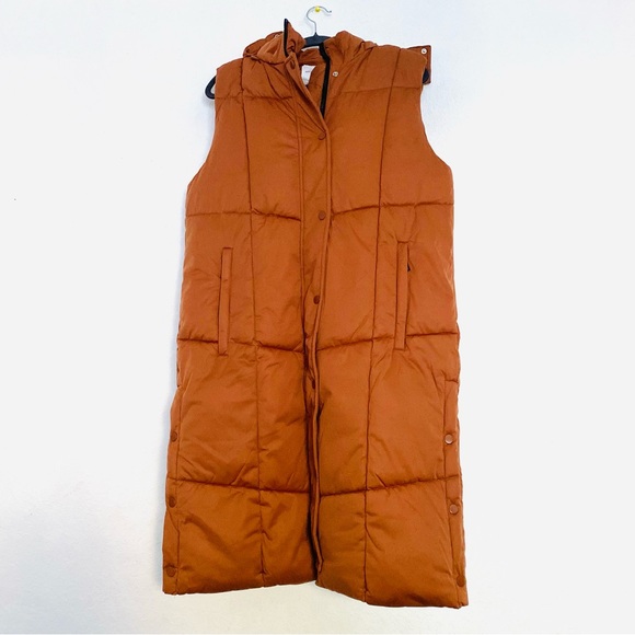 Avec Les Filles - THERMALPUFF™ Hooded Longline Puffer Vest in Cedar Brown Size M - Picture 6 of 16